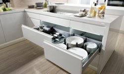 5 советов по организации хранения посуды на кухне