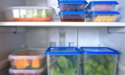 Как правильно распределять и хранить продукты в холодильнике