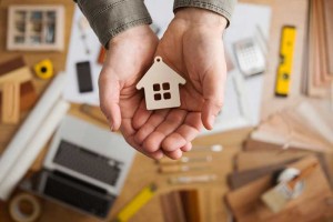             На что обратить внимание перед тем, как купить частный дом?        